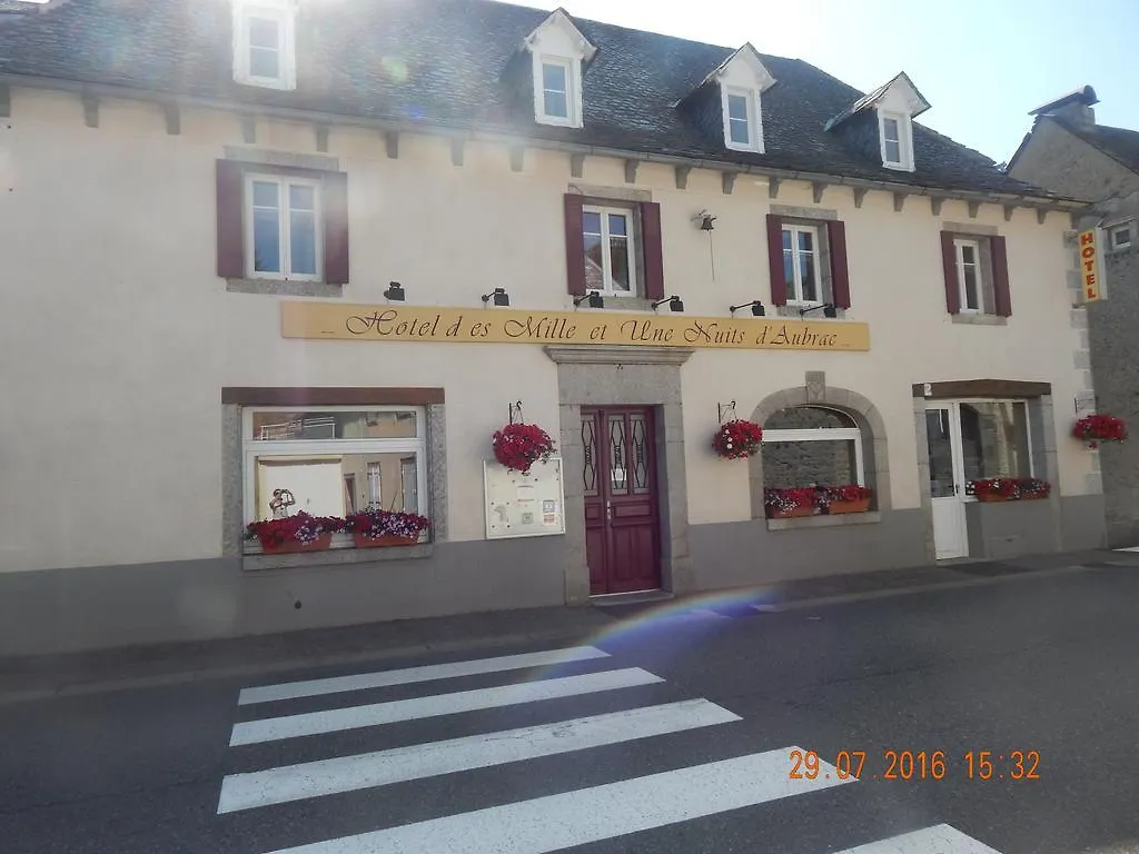 Hotel Mille et une Nuits d'Aubrac Lacalm 0*,